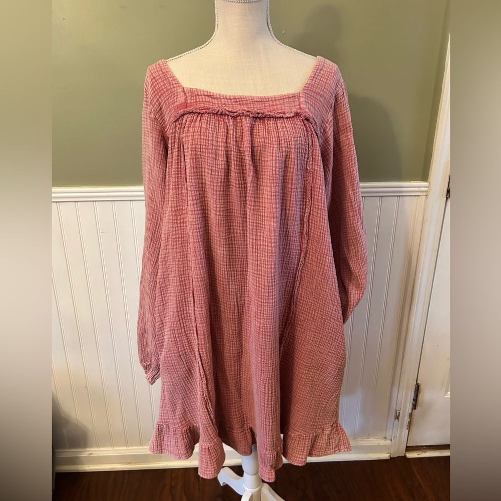 Casual  high/low mineral washed Easel dress. Excellent condition. Worn once.